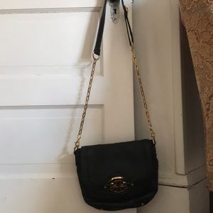 Cross shoulder Tory Burch purse
